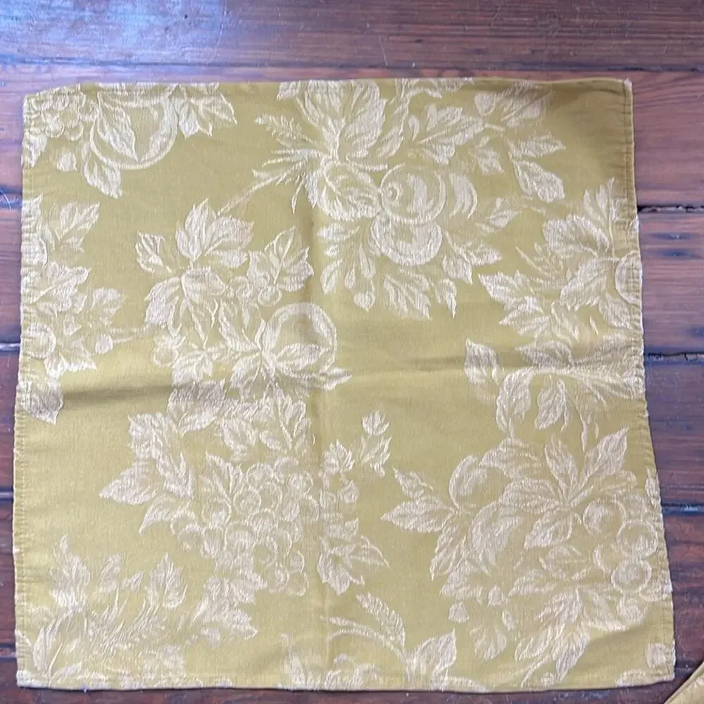 Ralph Lauren Home Botoanical Leaf Embossed Print Gold Clothe Napkins set of 4